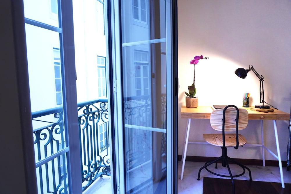 The Bonsai At Glamorous Chiado 3* Lisbon